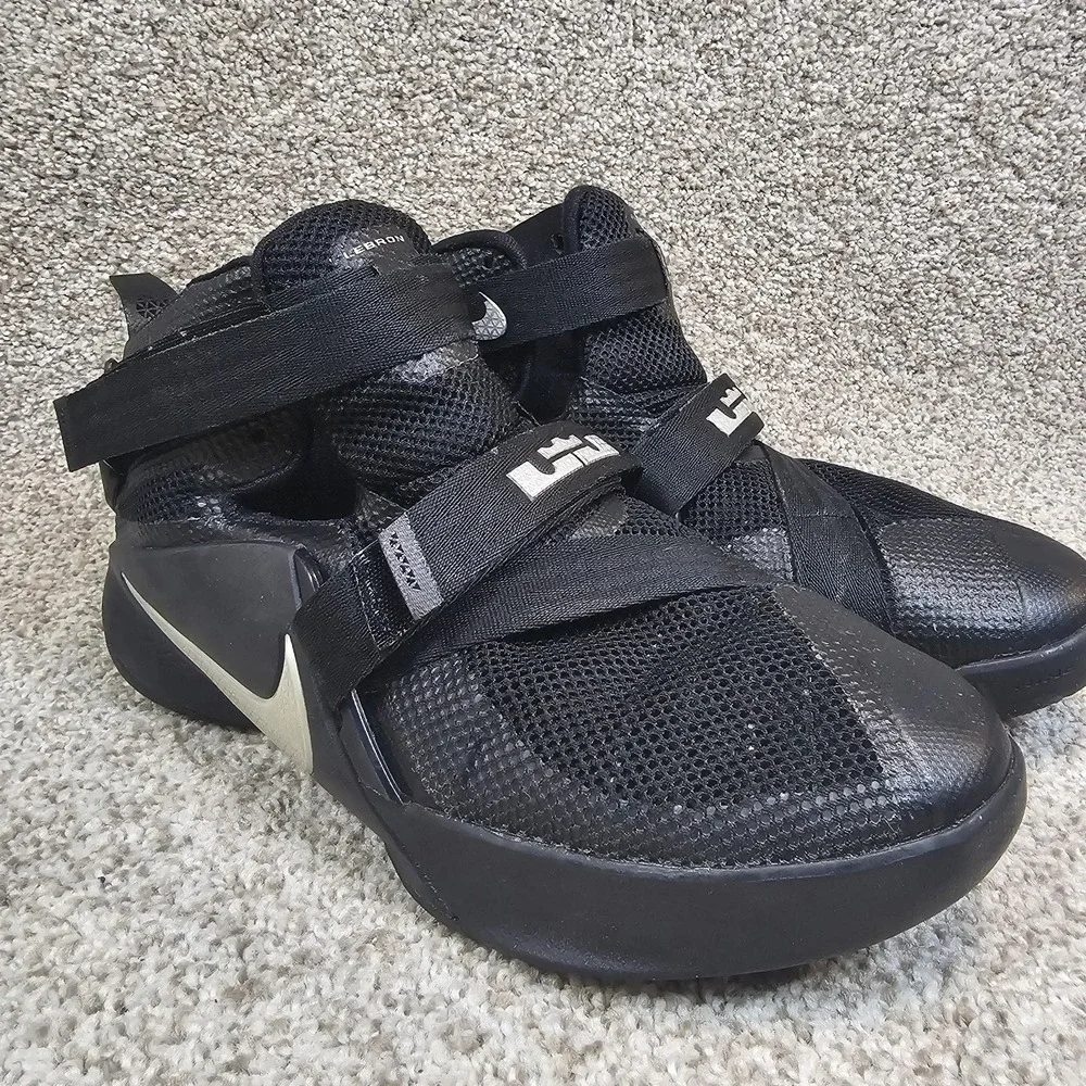 Nike lebron james